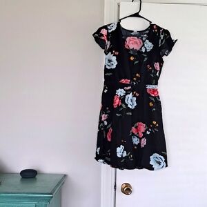 V neck dress